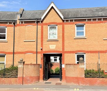 Standish Court, Taunton, Somerset - Photo 3