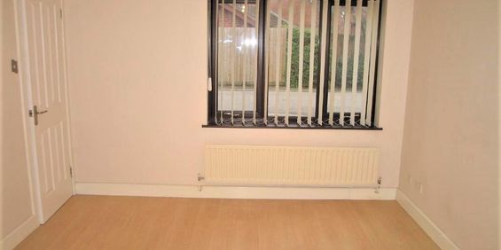 Kooreman Avenue - Photo 3