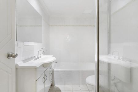 Convenient Living in Bankstown's Heart - Photo 5