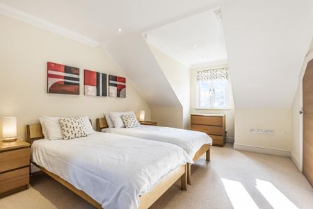 3 bedroom terraced house to rent - Photo 5