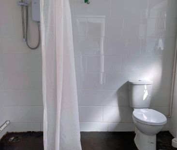 3 bedroom house share to rent - Photo 3