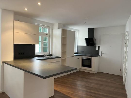 Charmante, renovierte 2-Zimmer-Wohnung im historischen Denkmalhau - Photo 1