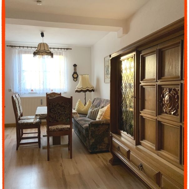 2-Zimmer-Wohnung, vollmöbliert und zentral, in einem sehr gepflegten Bürgerhaus zu vermieten! - Photo 1