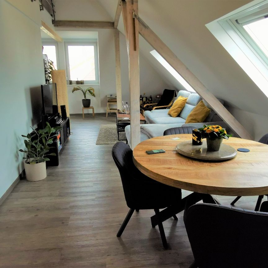 Herrschaftlicher Altbau in ruhiger Lage - Photo 1