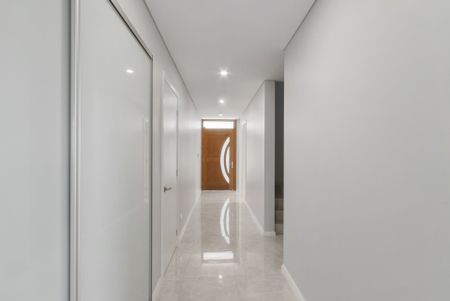 Beautifully Appointed Brand New Family Home - Photo 5