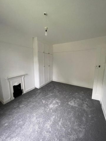 3 bedroom end of terrace house to rent - Photo 3