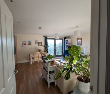 2 Bed Flat, Panmure Gate, G20 - Photo 1