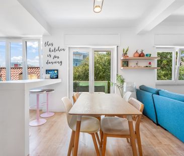 2 Bedroom Apartment with balcony, Campo de Ourique, Lisboa - Photo 5