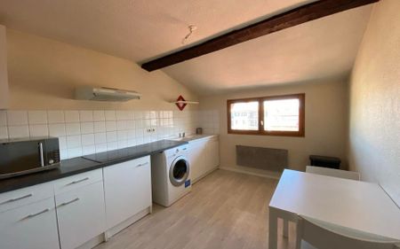 Appartement à louer 2 pièces • Castres - Photo 3