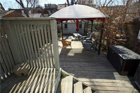 Detached Home For Lease | W9045475 - Photo 2