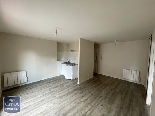 Location Appartement 2 pièces 35m² POITIERS 86000 - Photo 1