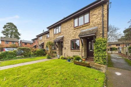 Myers Way, Frimley, Camberley, Surrey, GU16 - Photo 2