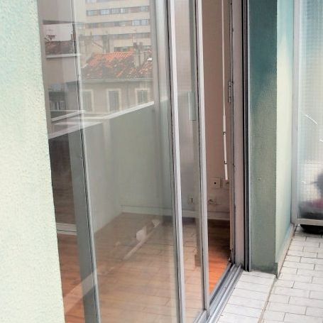 Location Studio Marseille 6ème - Photo 1