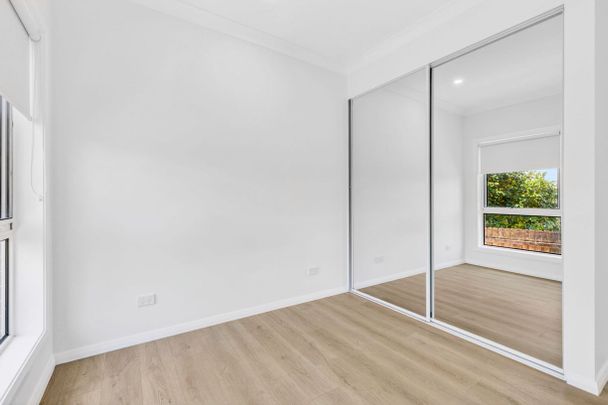 LIGHT-FILLED, BRAND-NEW TWO-BEDROOM GRANNY FLAT WITH PRIVATE ENTRY - Photo 1