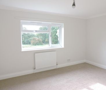 3 bedroom detached house to rent - Photo 2