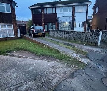 3 Bed Semi-Detached House, Thurlston Crescent, M8 - Photo 2