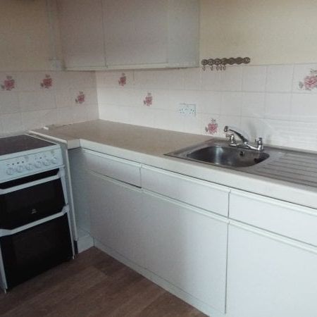 Berkeley Court, Lee-on-the-Solent - Photo 1