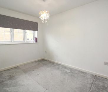 3 bedroom end of terrace house to rent - Photo 1