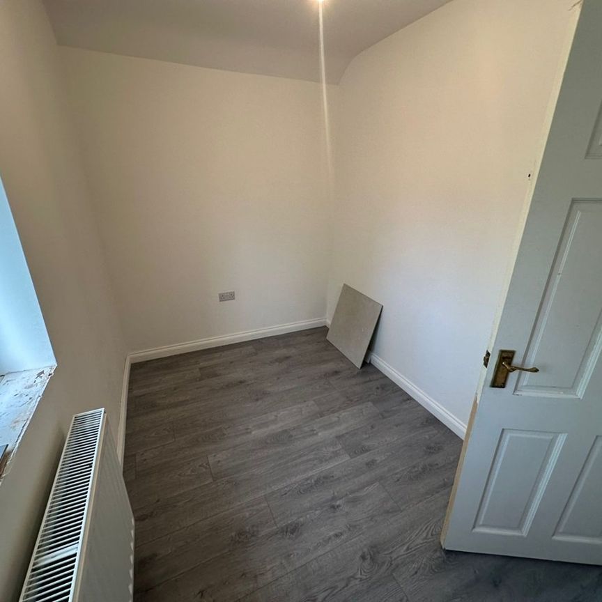 4 Bed Terraced House, Berrandale Road, B36 - Photo 1