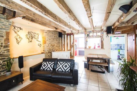 Location Maison 3 pièces 71m² LA GUERCHE DE BRETAGNE 35130 - Photo 2