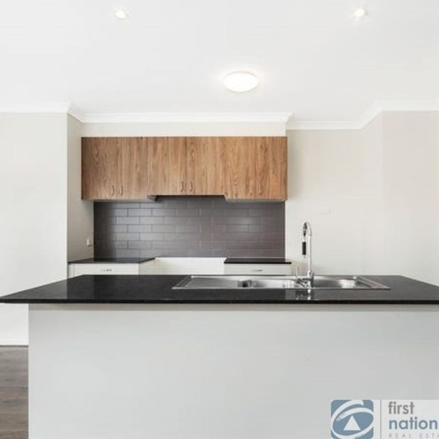 19 Alphey Road, Clyde North - Photo 1