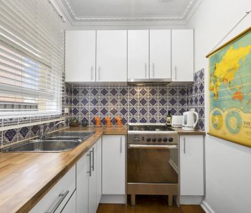 CHARMING 1 BEDROOM VILLA UNIT IN PRIME PARKDALE LOCALE! - Photo 6