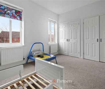 3 bedroom semi-detached house to rent - Photo 4