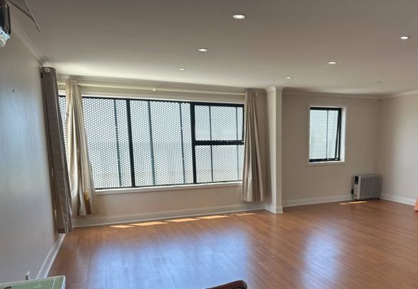 Apartment living without the city hustle and bustle - Photo 1