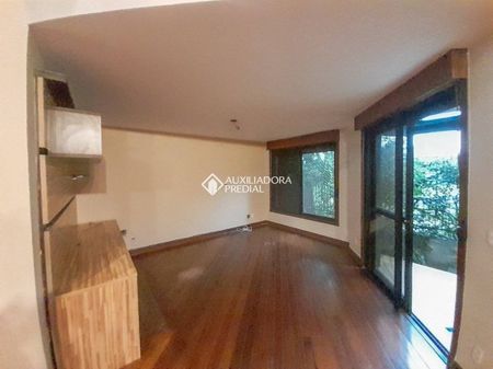 Casa em Condomínio com 3 quartos e 359m² para alugar em Cristal, Porto Alegre. - Foto 2