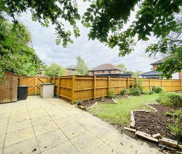 Pebble Drive, Didcot - Photo 2