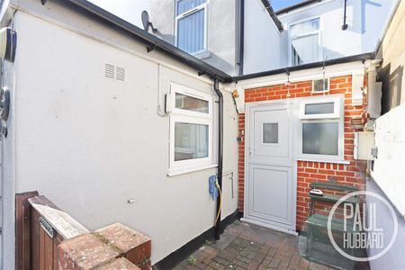 London Road, Gisleham, NR33 - Photo 5