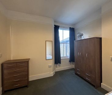 Room in a Shared Flat, Highlever Road, W10 - Photo 1