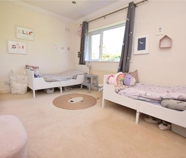 3 bedroom detached house to rent - Photo 3