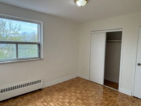 For Lease - 515 North Service Road Unit# 2-312, Mississauga, Ontario - Photo 2