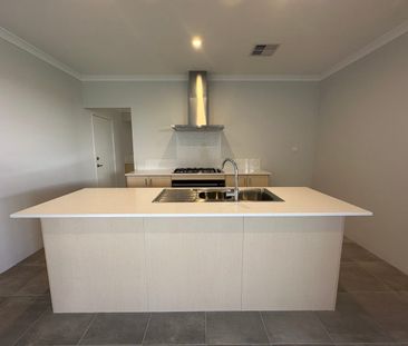 Modern Comfort & Convenient Living - Photo 6