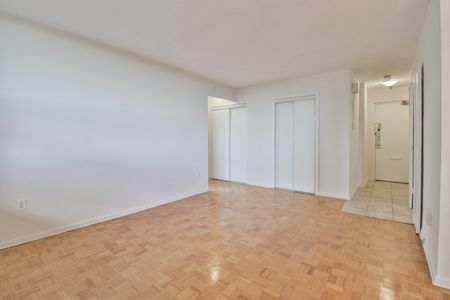 1 Bedroom - Photo 4