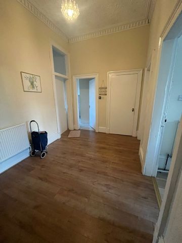Room in a Shared Flat, Paisley Road West, G51 - Photo 4