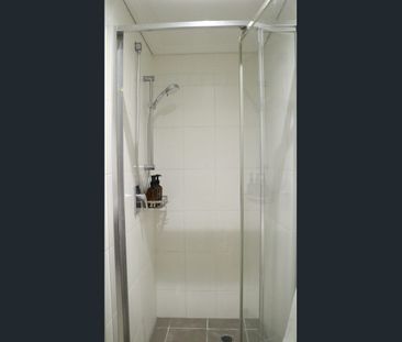 Modern Fully Furnished Apartment in Prime Waitara Location - Photo 4