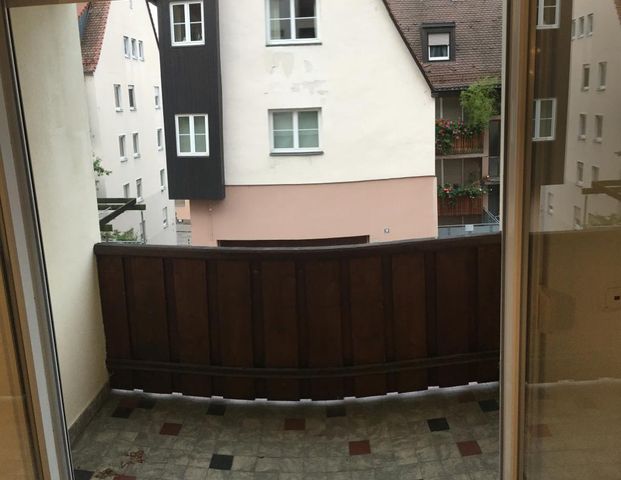 4 ZIMMERWOHNUNG - 2 Balkone - UNTERHALB DER BURG - TAGESLICHTBAD - KEINE WG MÖGLICH - Foto 1