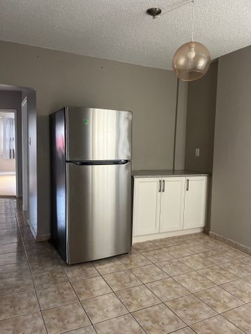 For Lease - 194 Westmount Avenue Unit# 2nd floor, Toronto, Ontario - Photo 5