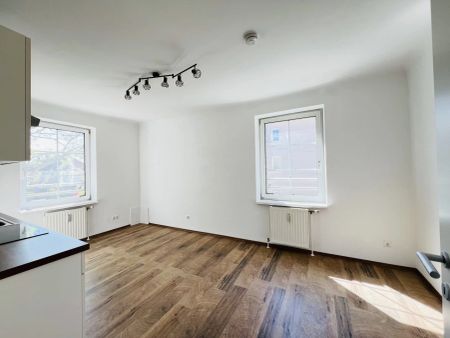 Zentrumsnahe 2-Zimmer-Wohnung - Foto 2