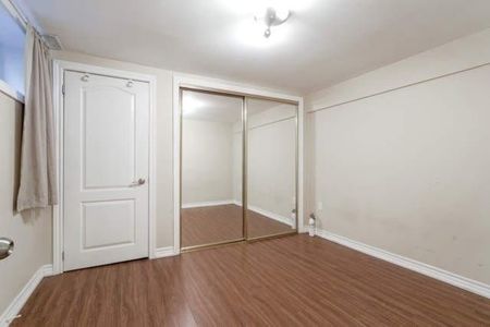 For Lease - 5466 Randolph Crescent, Burlington, Ontario - Photo 3