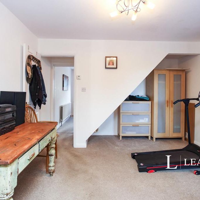 2 bedroom terraced house to rent - Photo 1