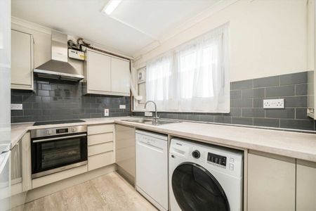 Athens Gardens, Harrow Road, W9 - Photo 5