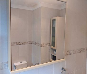 2 Bed Flat, Sudbury Court Road, HA1 - Photo 2