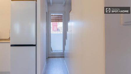 valencia, Valencian Community 46011 - Photo 3