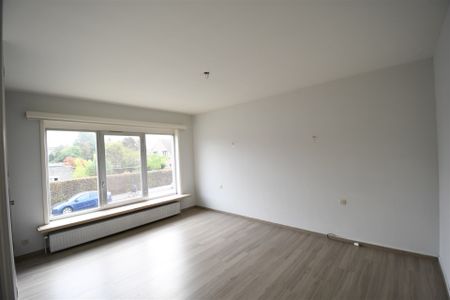 Ruim appartement met twee slaapkamers in Sint-Niklaas - Photo 4