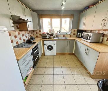 Landsdowne Road, PE7 - Photo 5