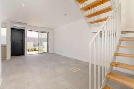 Moradia T2 em Setúbal - Photo 2