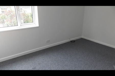 2 Bed Flat, Northover Close, BS9 - Photo 2